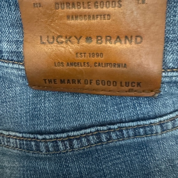 Lucky Brand 221 Original Straight Leg Light Wash Blue Jeans Men’s 34 x 32 - Picture 4 of 6